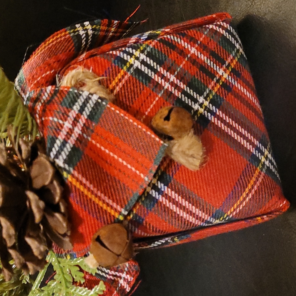❤Beautiful Christmas Centerpeice/Accent❤ - Picture 8 of 8